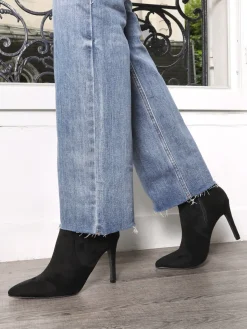 Clearance La Modeuse Bottines pointues en suédine à talon aiguille Noir