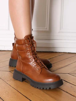 Online La Modeuse Bottines rangers à détail matelassé Camel