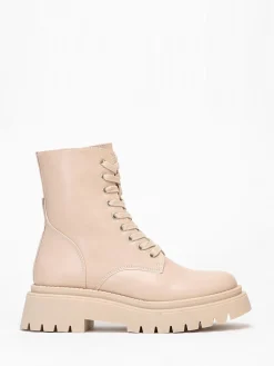 La Modeuse Bottines rangers à plateforme crantée Beige