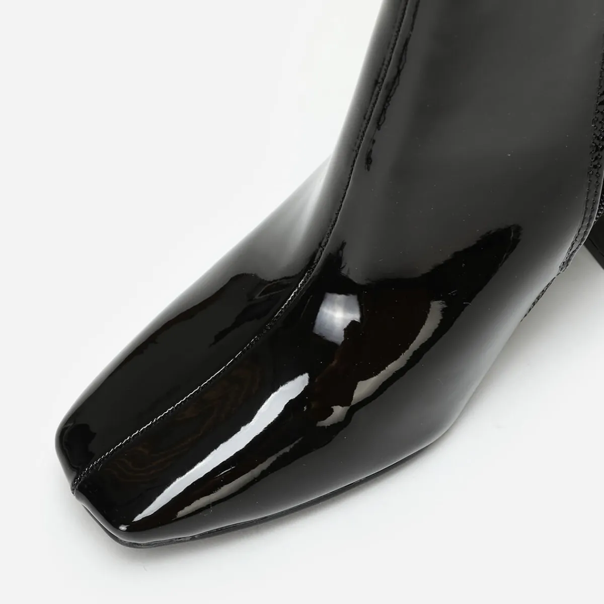 Discount La Modeuse Bottines vernies à bout carré Noir