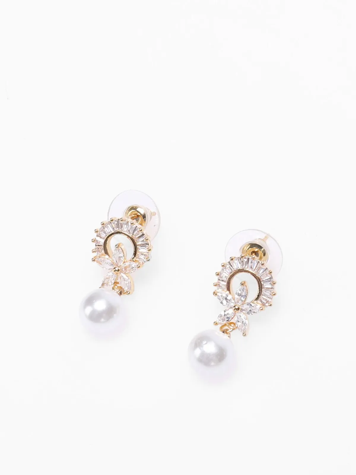Discount La Modeuse Boucles d'oreilles pendantes à perles et strass Doré