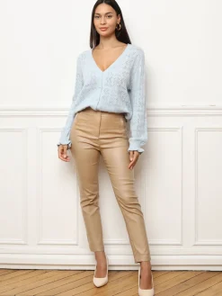 Online La Modeuse Cardigan ajouré à boutons nacrés BleuClair