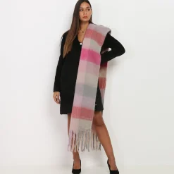 Hot La Modeuse Écharpe duveteuse à carreaux et franges Rose