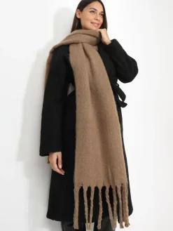 Clearance La Modeuse Écharpe duveteuse à franges Taupe