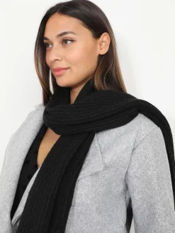 New La Modeuse Écharpe en maille épaisse et ajourée Noir