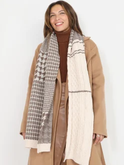 Best La Modeuse Écharpe en maille torsadée et motifs Beige