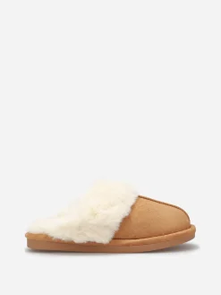 Outlet La Modeuse Chaussons en suédine fourrés Camel
