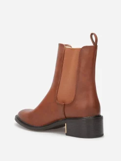 New La Modeuse Chelsea à détail doré Camel