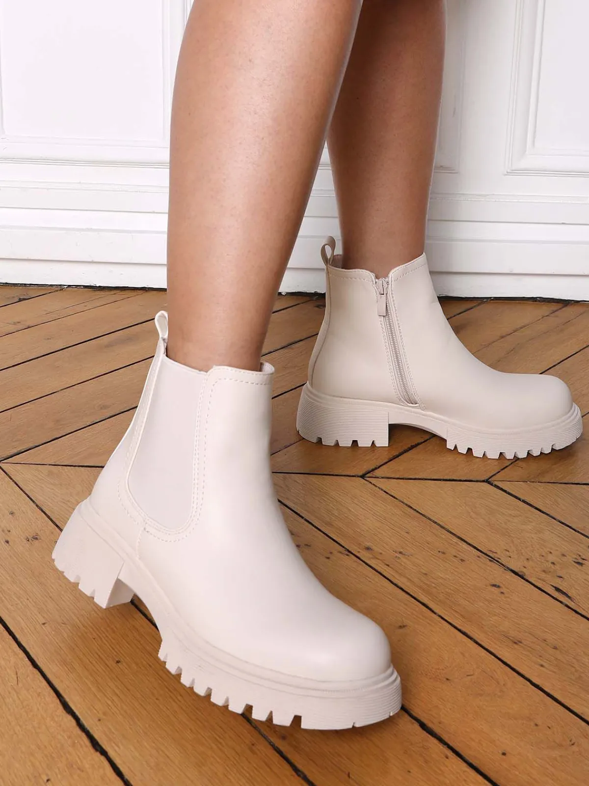 Outlet La Modeuse Chelsea à semelle crantée et texturée Beige