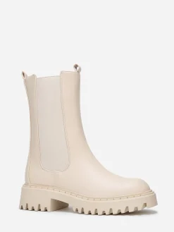 Outlet La Modeuse Chelsea hautes à semelle dentée Beige