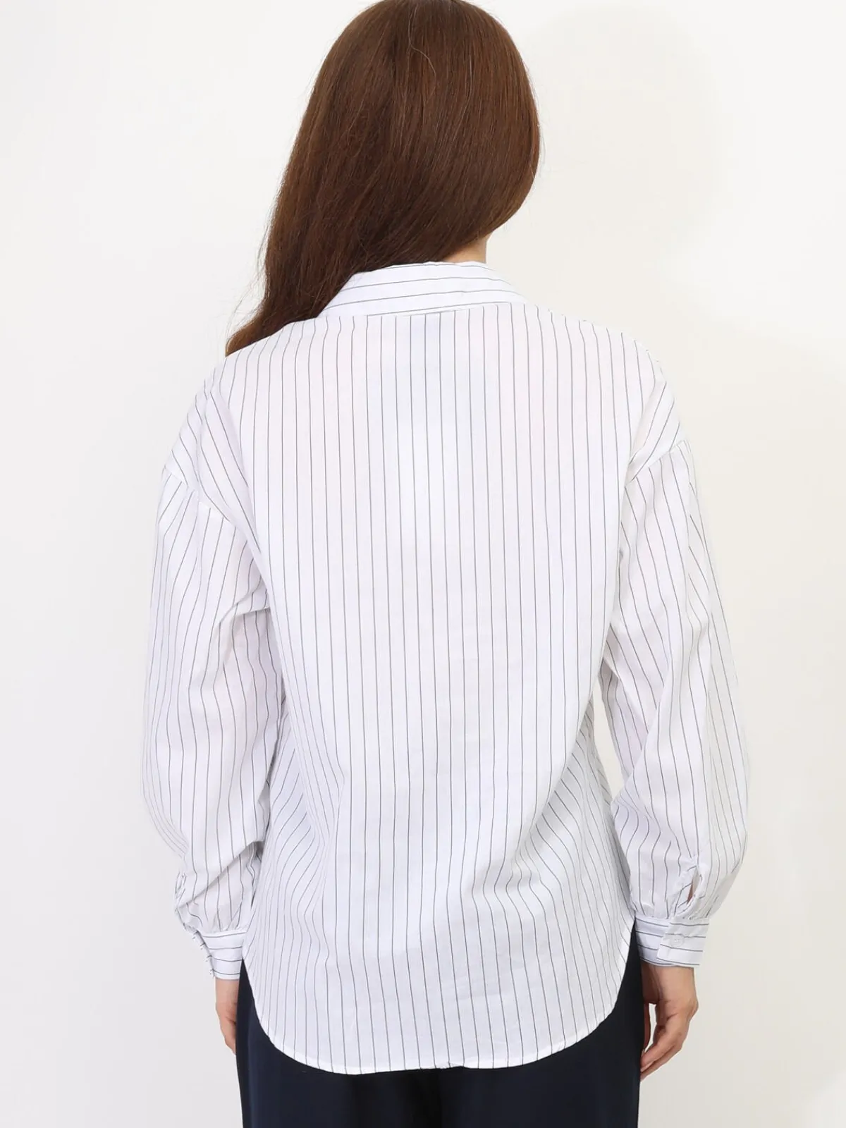 La Modeuse Chemise à fines rayures Blanc