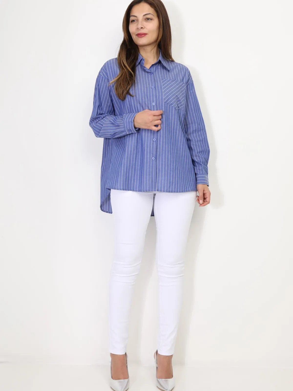 Clearance La Modeuse Chemise asymétrique et oversize à rayures Bleufoncé