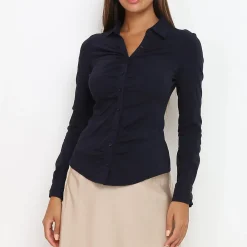 Online La Modeuse Chemise cintrée à effet froncé BleuMarine