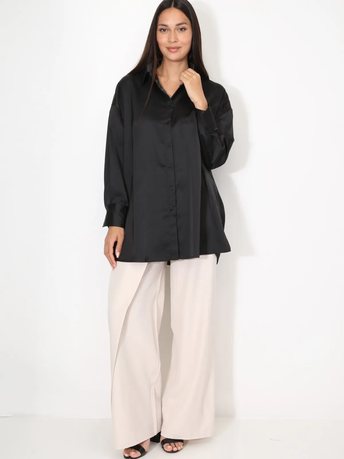 Best La Modeuse Chemise satinée oversize à fentes Noir