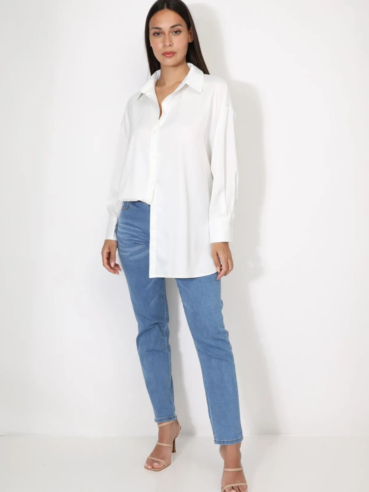 Clearance La Modeuse Chemise satinée oversize à fentes Blanc
