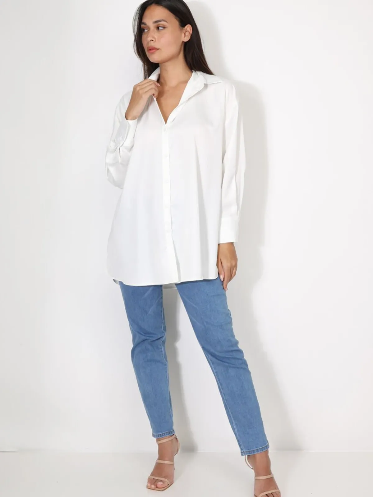 Clearance La Modeuse Chemise satinée oversize à fentes Blanc