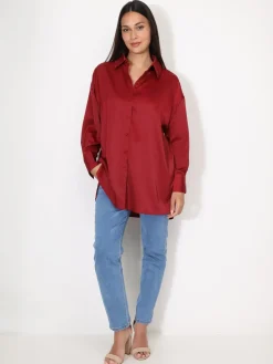 Clearance La Modeuse Chemise satinée oversize à fentes Bordeaux