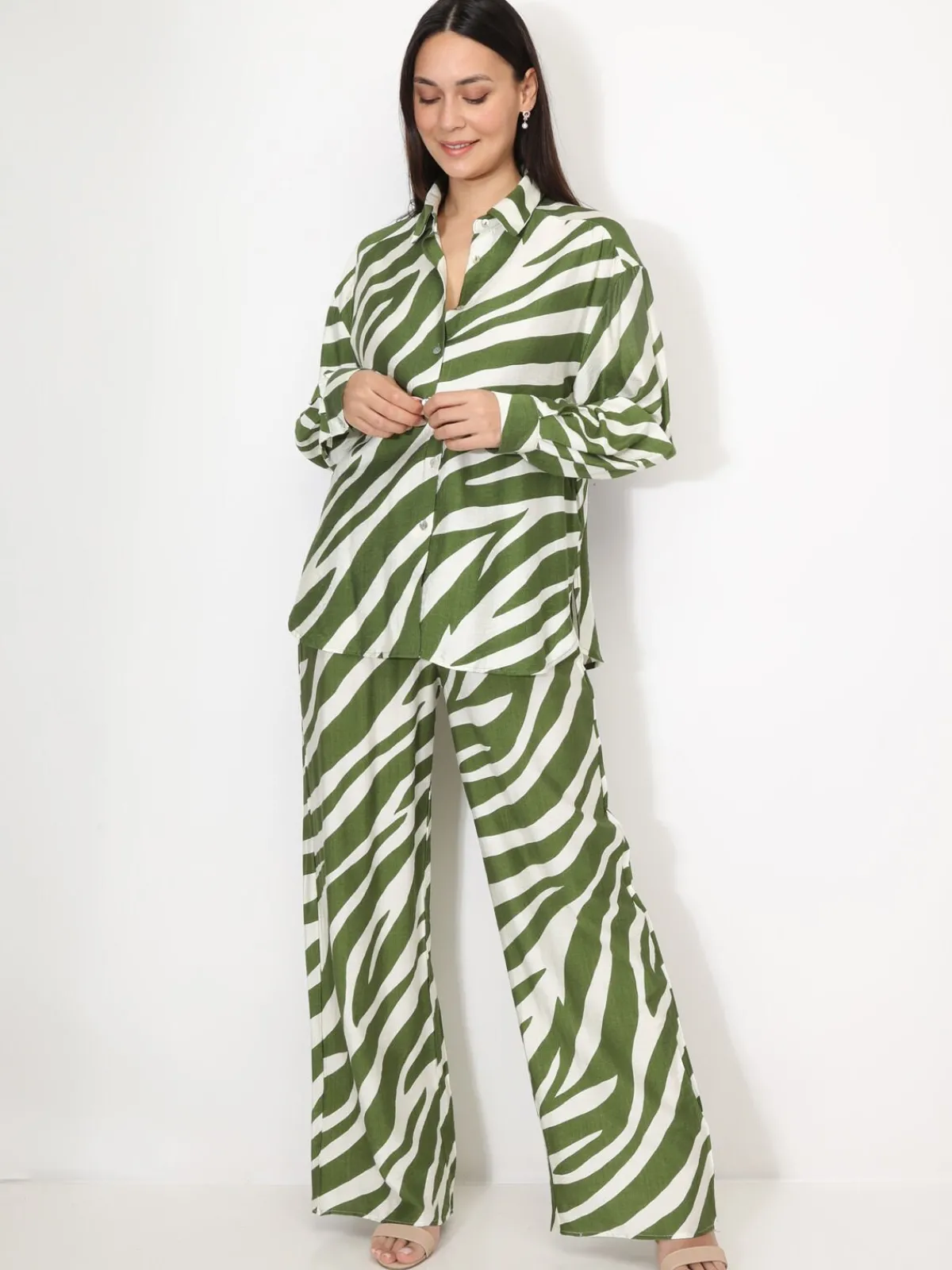 Online La Modeuse Chemise texturée à motifs Vert