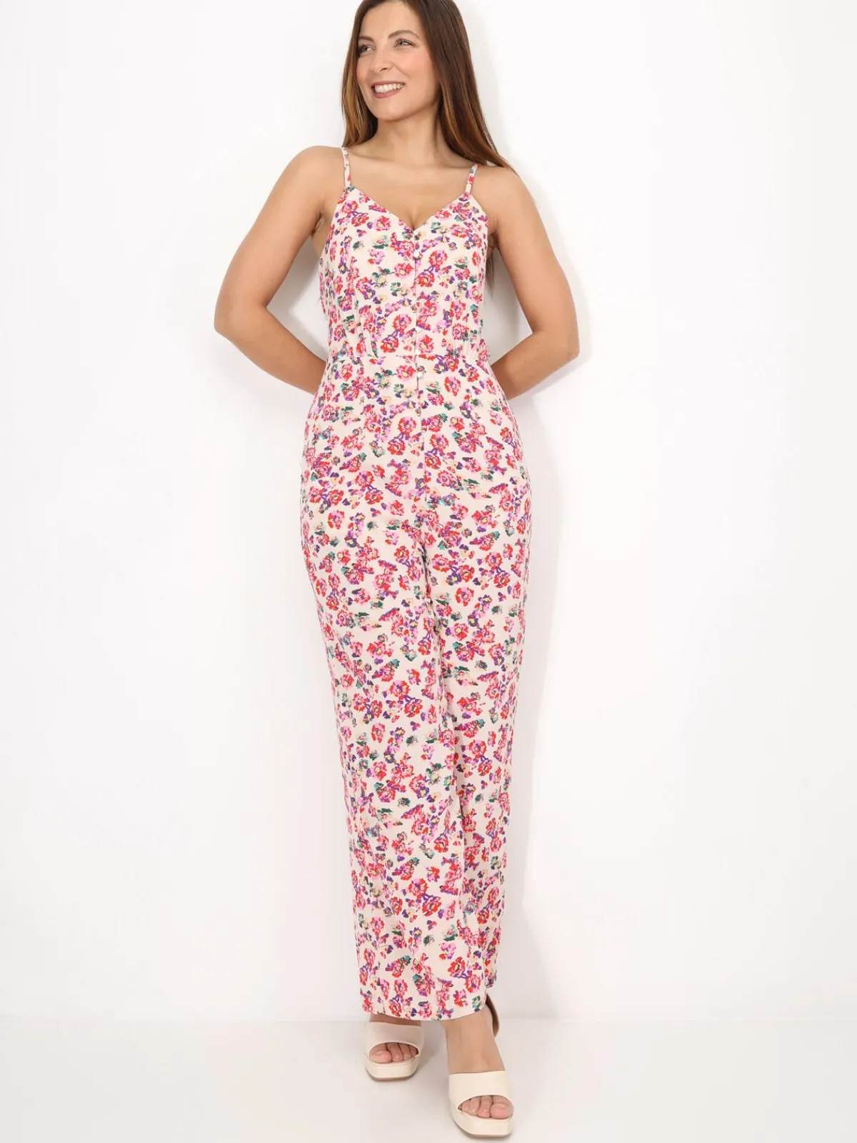 Sale La Modeuse Combinaison boutonnée à fleurs Beige