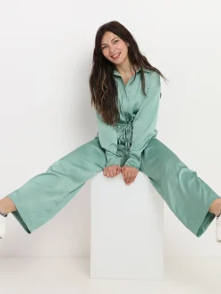 Best La Modeuse Combinaison satinée à pantalon évasé Vert