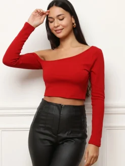 Best La Modeuse Crop top à manches asymétriques Rouge