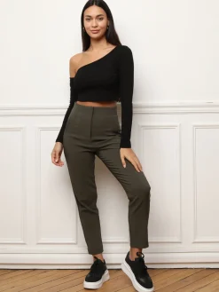Clearance La Modeuse Crop top à manches asymétriques Noir