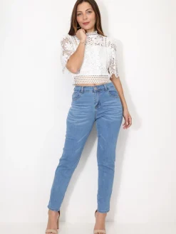 Sale La Modeuse Crop top en crochet à motif fleurs Blanc