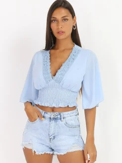 Clearance La Modeuse Crop top froncé avec dentelle BleuClair