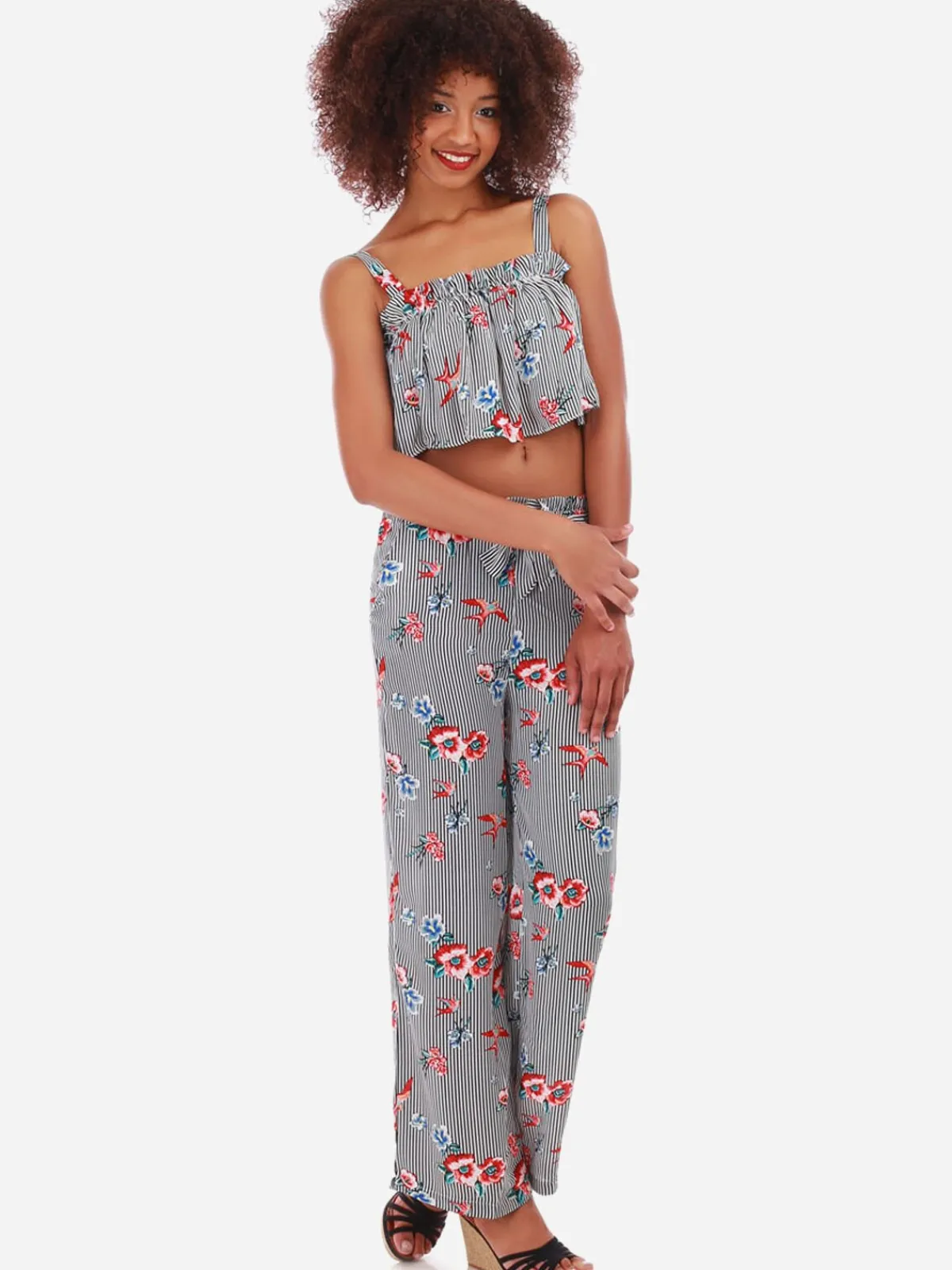 Discount La Modeuse Crop top rayé à volants et fleurs Noir