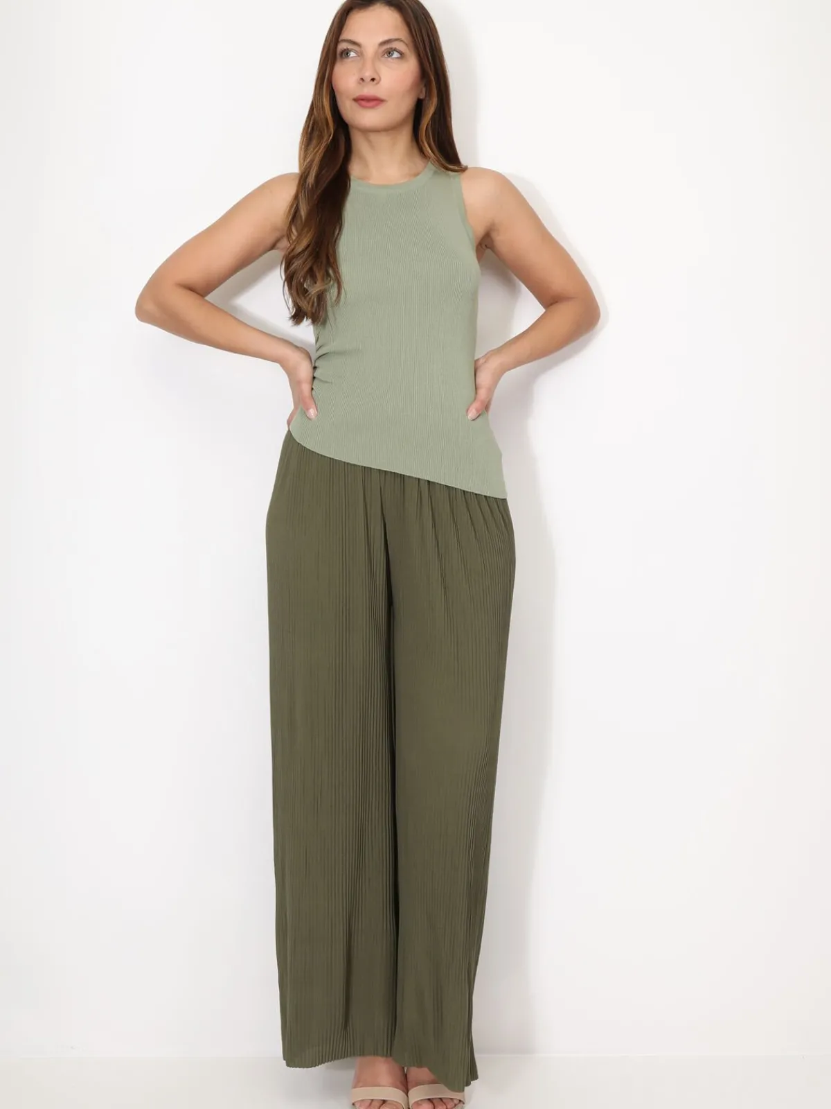 Hot La Modeuse Débardeur asymétrique et froncé Vert