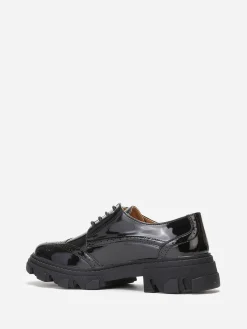 La Modeuse Derbies vernies et crantées Noir