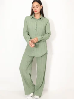 New La Modeuse Ensemble chemise et pantalon plissés Kaki