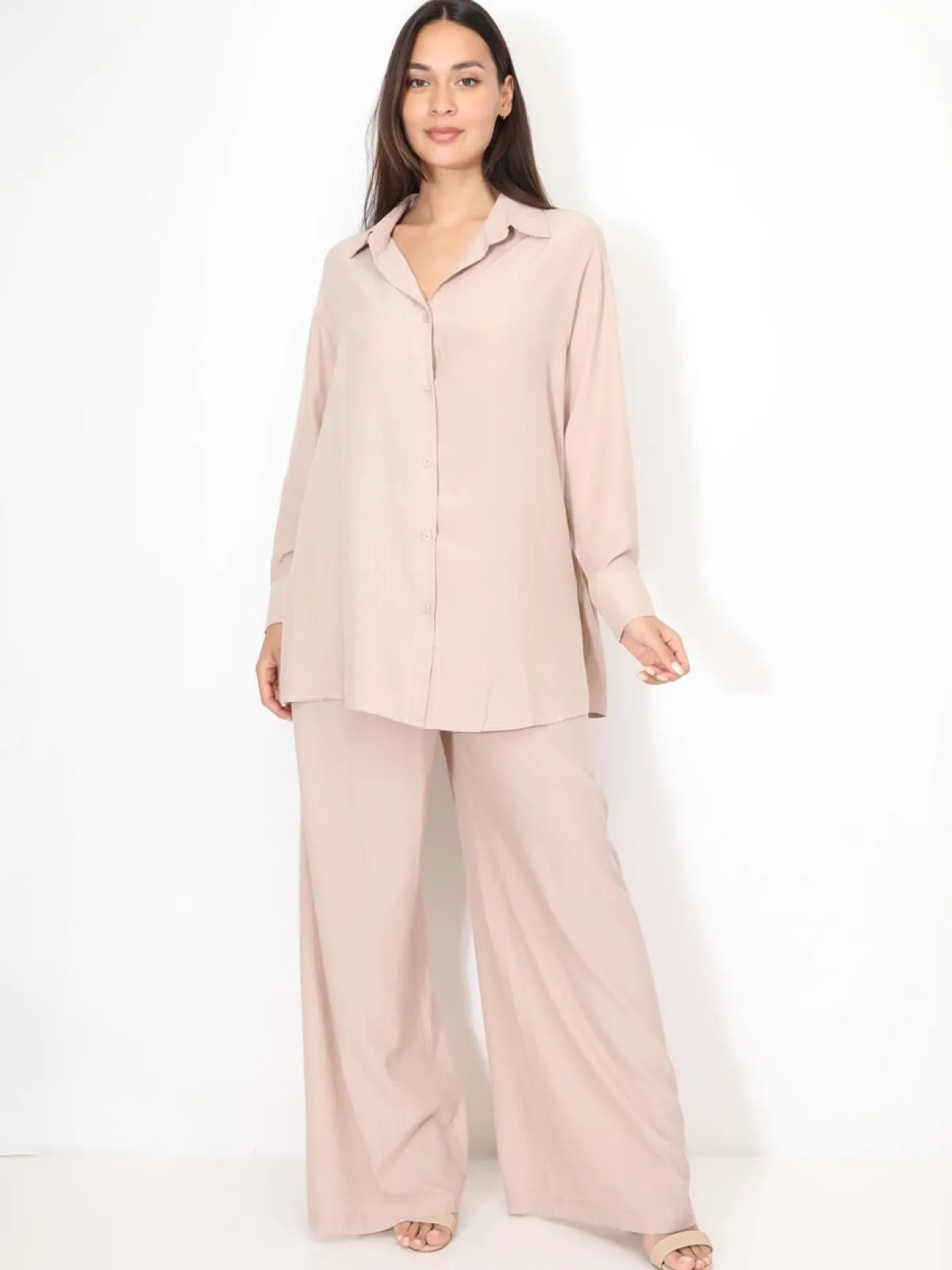 Sale La Modeuse Ensemble chemise et pantalon à rayures Taupe
