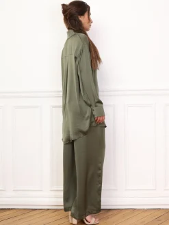 New La Modeuse Ensemble chemise pantalon satinés Kaki