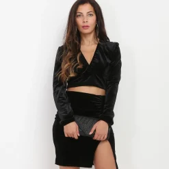 Online La Modeuse Ensemble jupe crop top en velours Noir