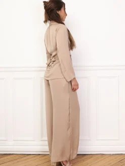 Discount La Modeuse Ensemble kimono et pantalon texturés Taupe