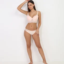 New La Modeuse Ensemble lingerie ampliforme  en dentelle fleurie Beige
