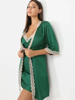 Sale La Modeuse Ensemble nuisette et kimono à dentelle Vert