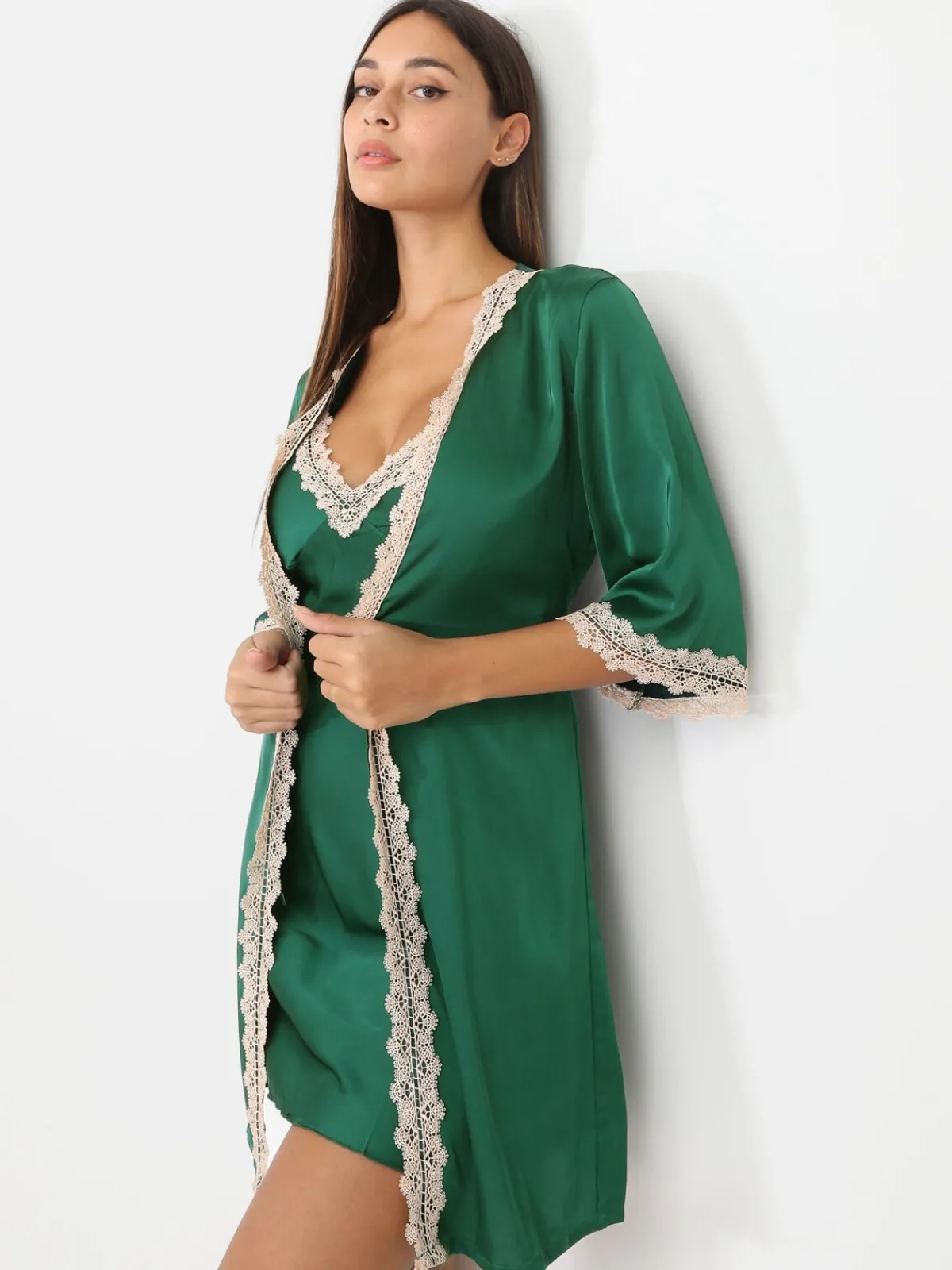 Sale La Modeuse Ensemble nuisette et kimono à dentelle Vert