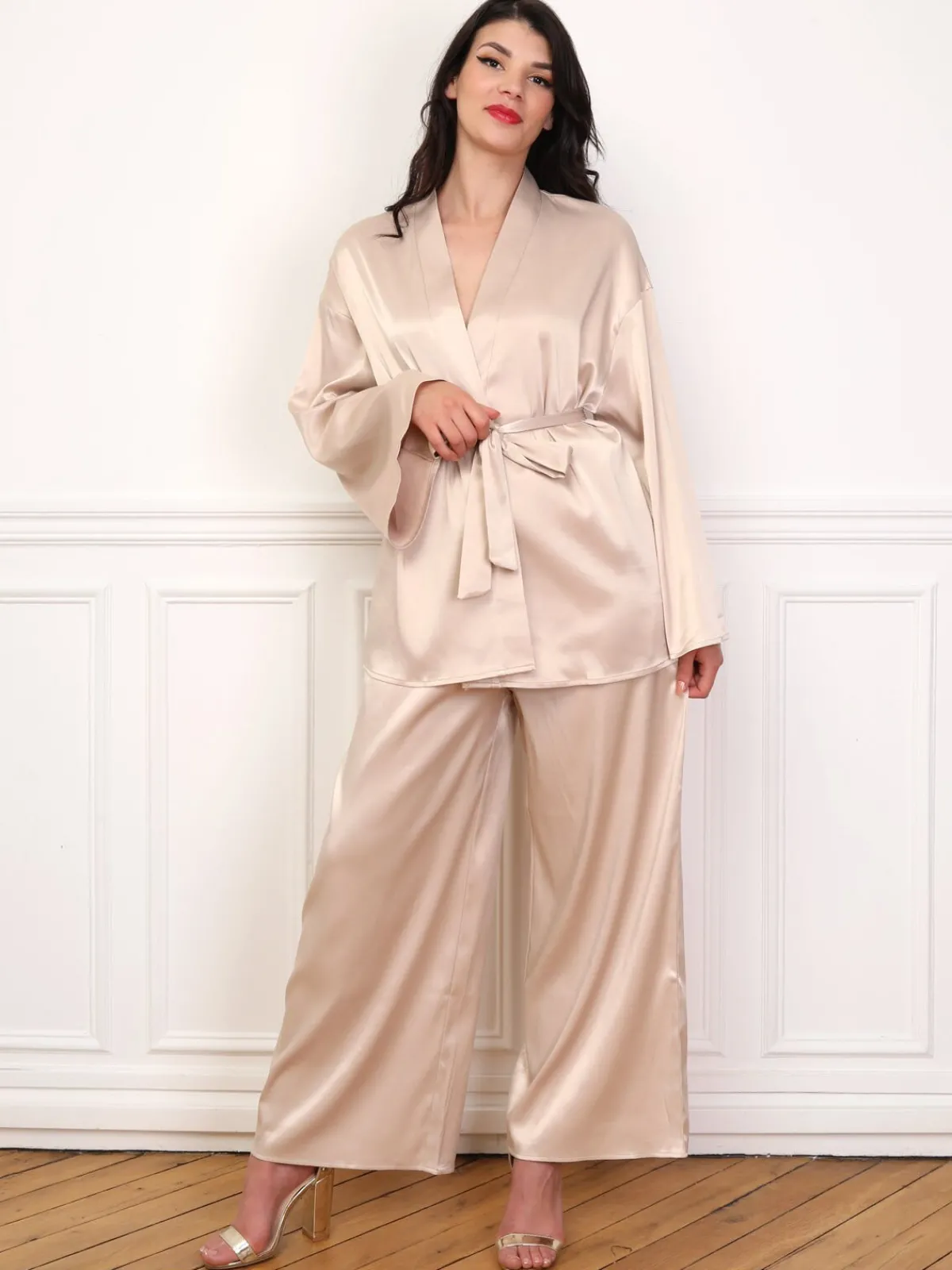 Discount La Modeuse Ensemble pantalon et kimono satinés Dorérose