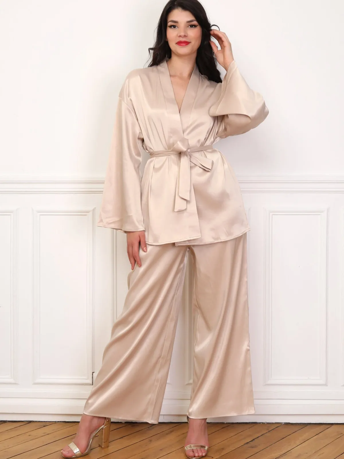 Discount La Modeuse Ensemble pantalon et kimono satinés Dorérose