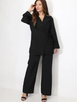 New La Modeuse Ensemble tailleur croisé à nouer Noir
