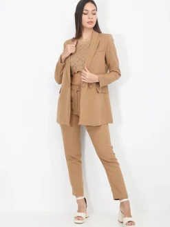 Hot La Modeuse Ensemble tailleur droit Camel