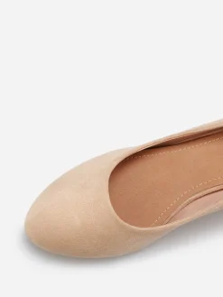 Best La Modeuse Escarpins arrondis en suédine grandes tailles Beige