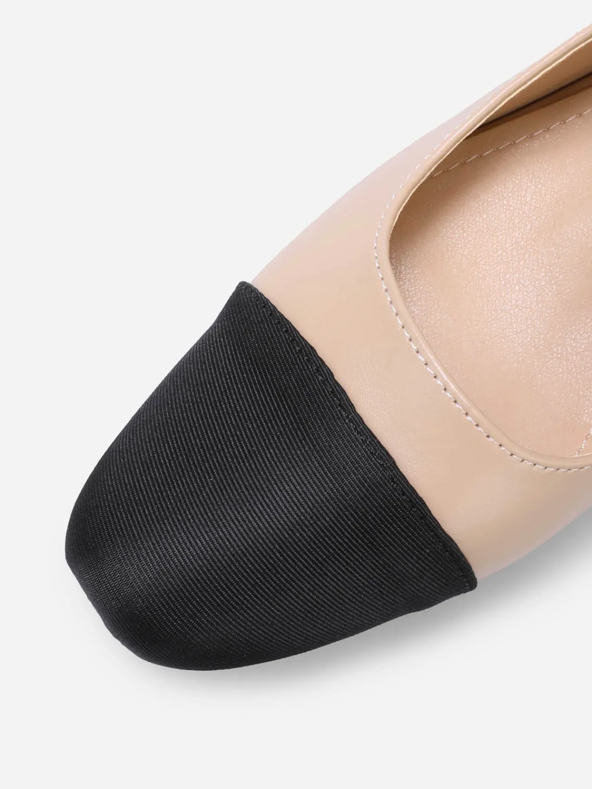 Best La Modeuse Escarpins bi-matières à brides Beige