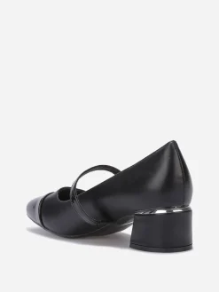 New La Modeuse Escarpins bi-matières à détail perle Noir