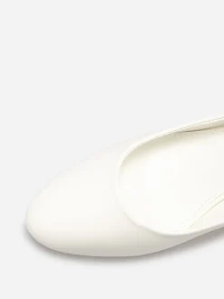 La Modeuse Escarpins classiques à talon fin Blanc