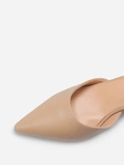 Online La Modeuse Escarpins en simili à bride Taupe