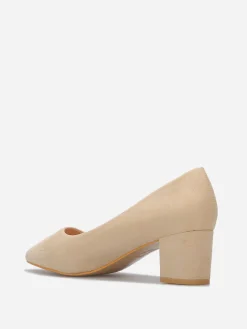 Online La Modeuse Escarpins en suédine à bout pointu Beige