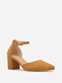 Hot La Modeuse Escarpins en suédine à détails dorés Camel